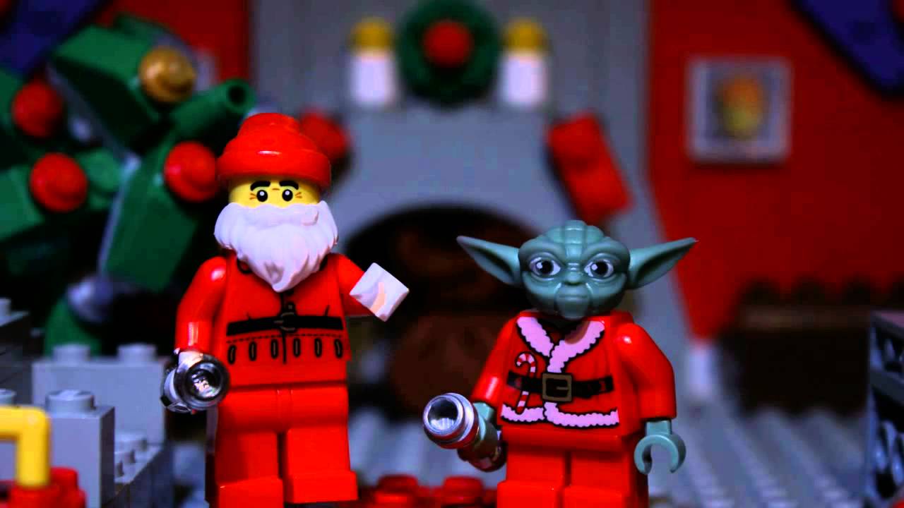 Star Wars Christmas LEGO: Yoda VS Santa Stop Motion Animation