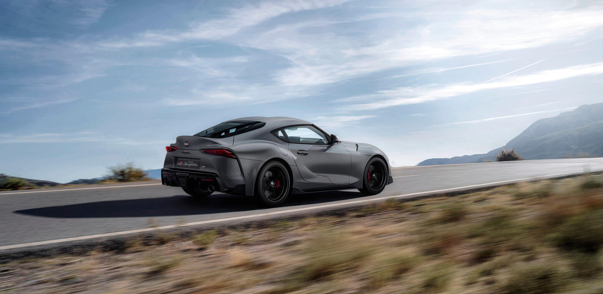 Toyota Supra Officially Revealed in Full: Here Are All the Details and Image
