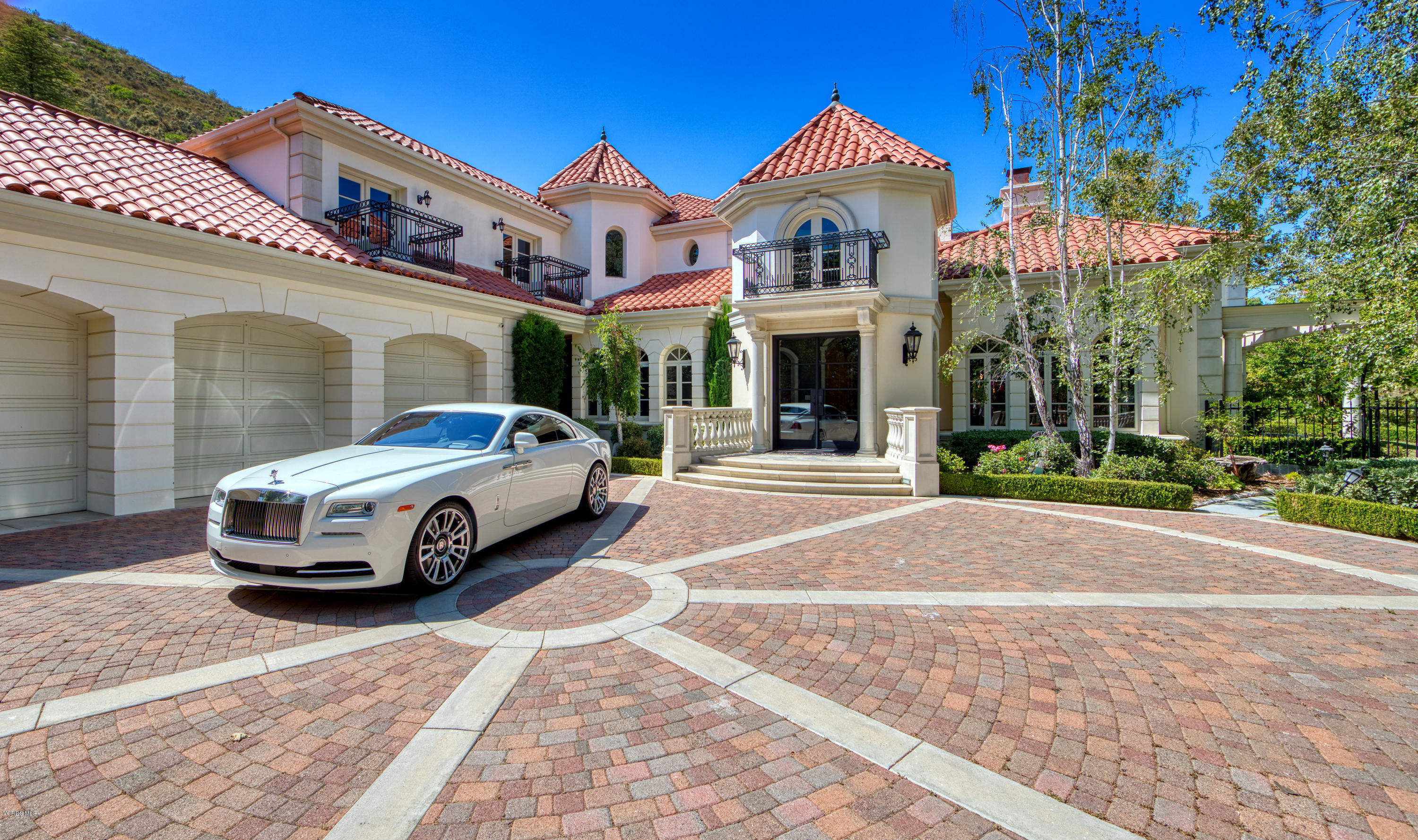 Lakeview Canyon Road, Westlake Village, CA 91362