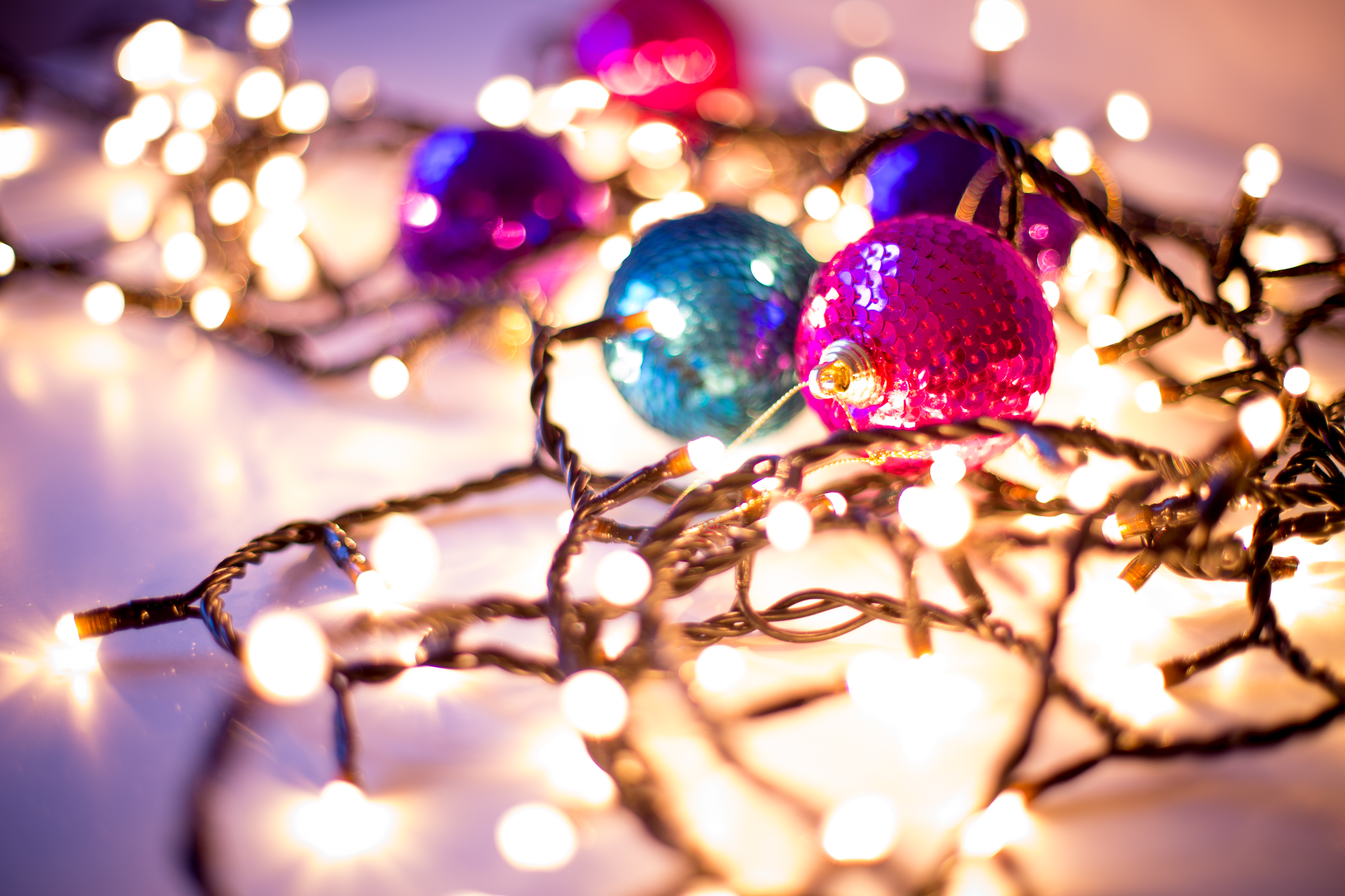 4K Christmas Lights Wallpaper and Background Image