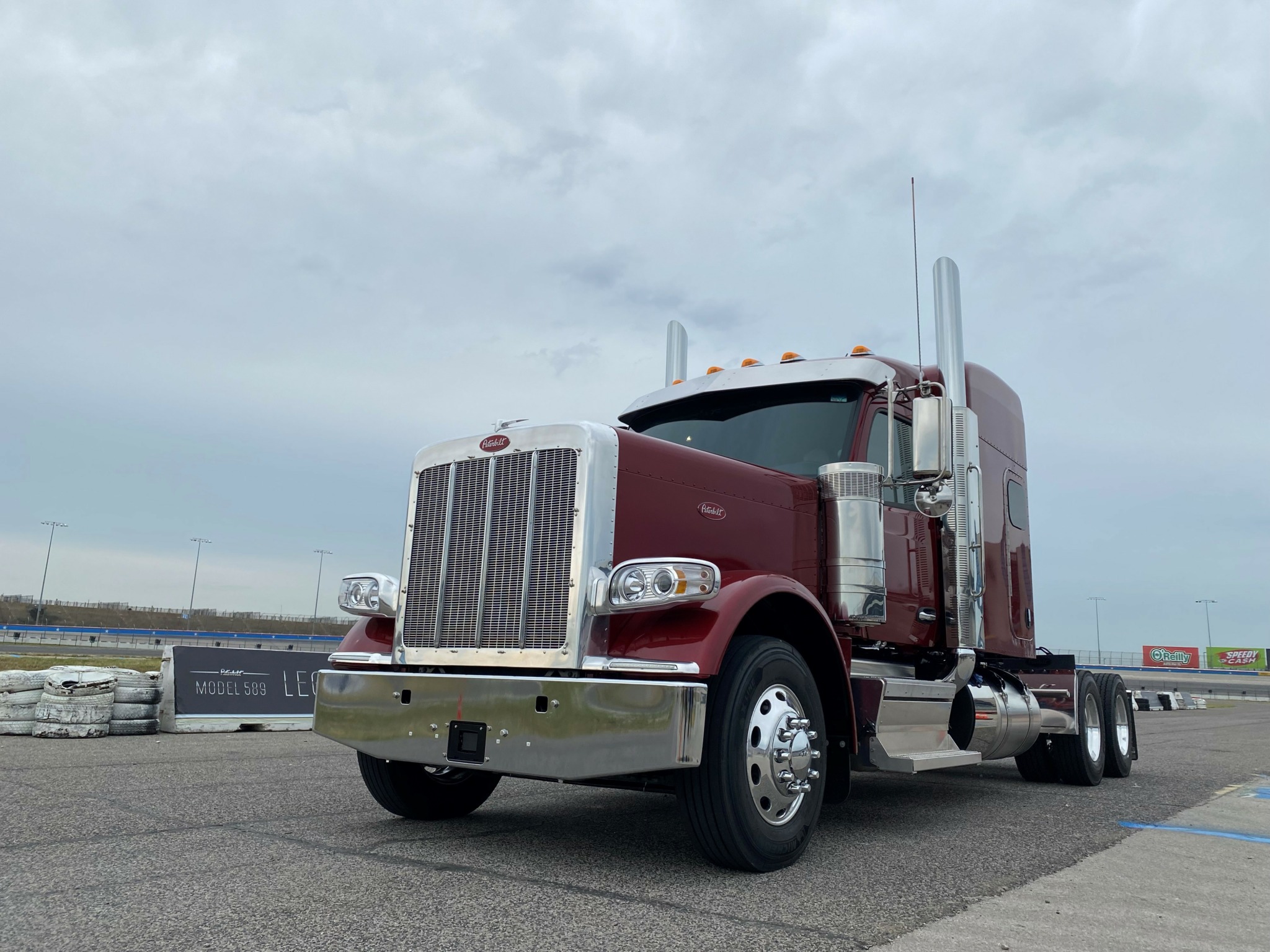 Peterbilt revamps a classic, but stays true to roots with new Model 589