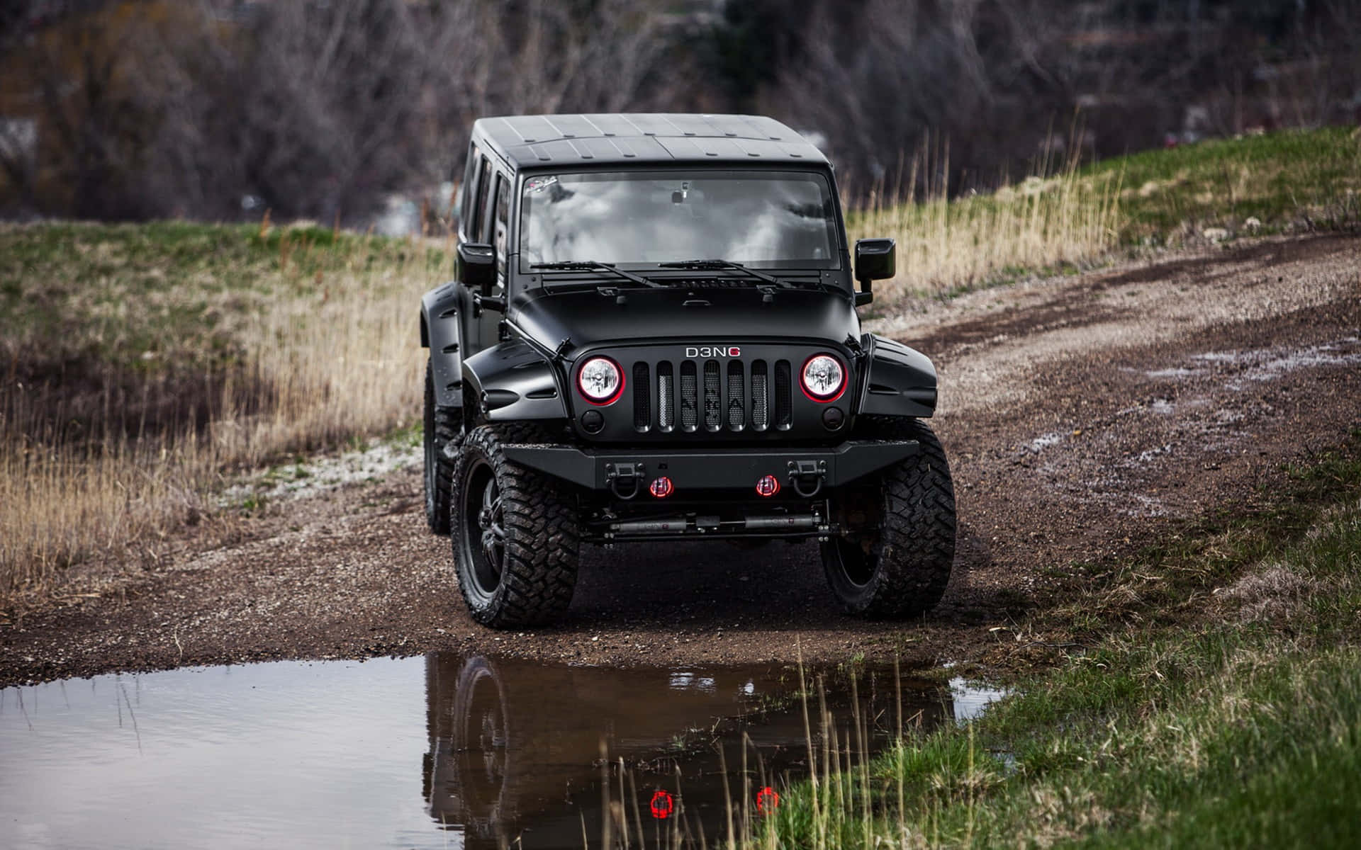 Download Experience the open road in your Jeep 4x4!