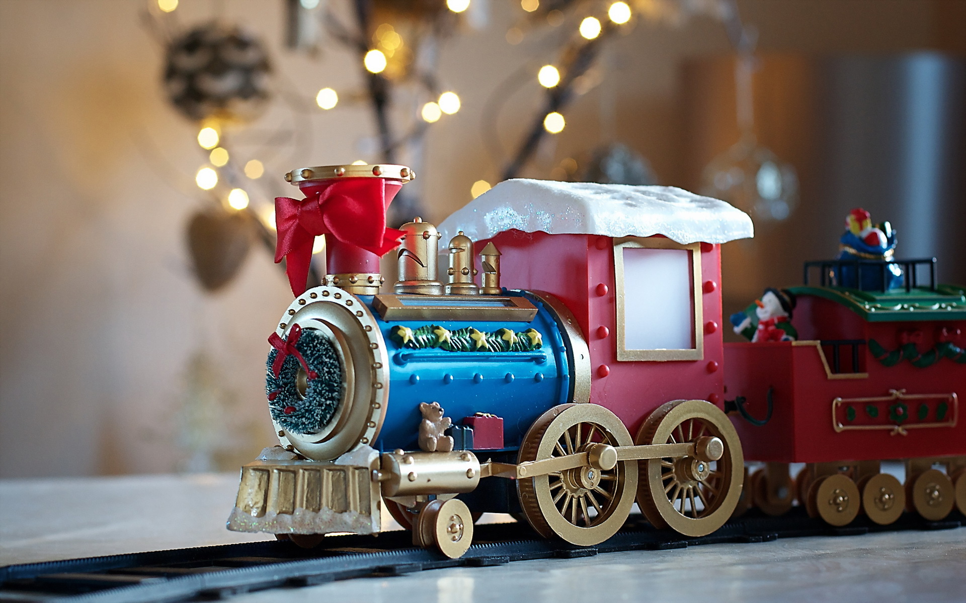 HD desktop wallpaper: Christmas, Toy, Train, Man Made download free picture