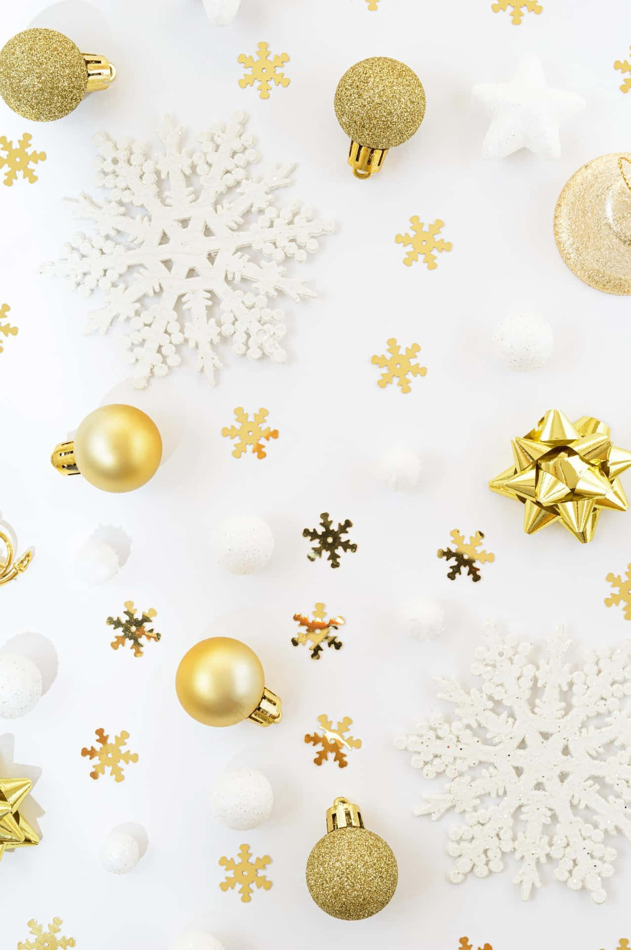 Download Captivating White Christmas Background