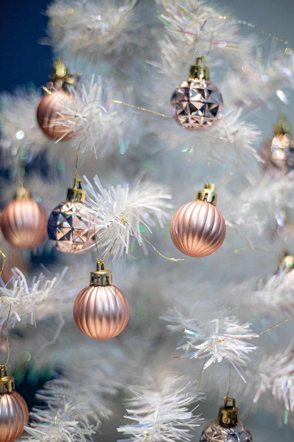 Glamorous White, Gold, and Silver Christmas Tree