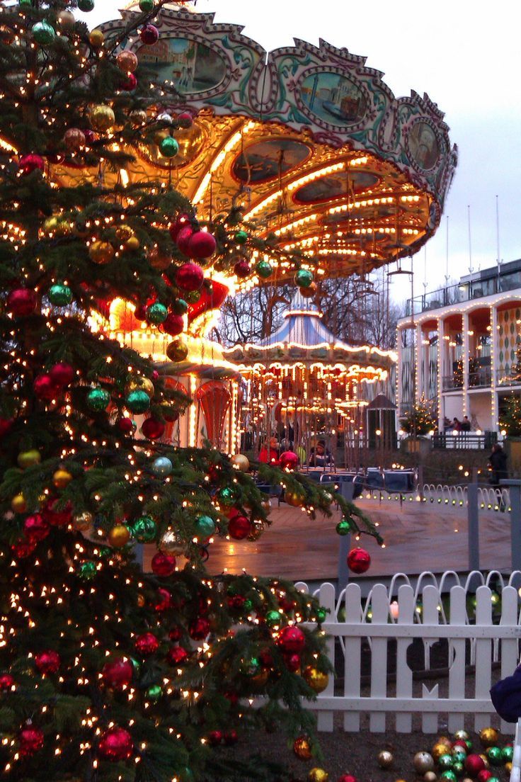 It's a wonderful experience to visit Copenhagen during #Christmas time. Especially, Tivoli Ga. Christmas wallpaper, Wallpaper iphone christmas, Christmas picture