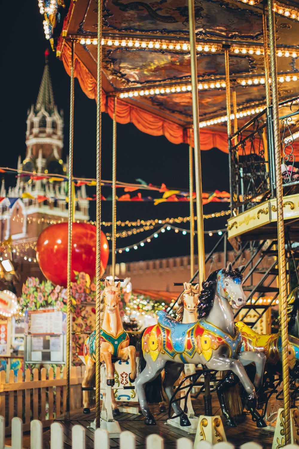Download Carousel Night City Wallpaper