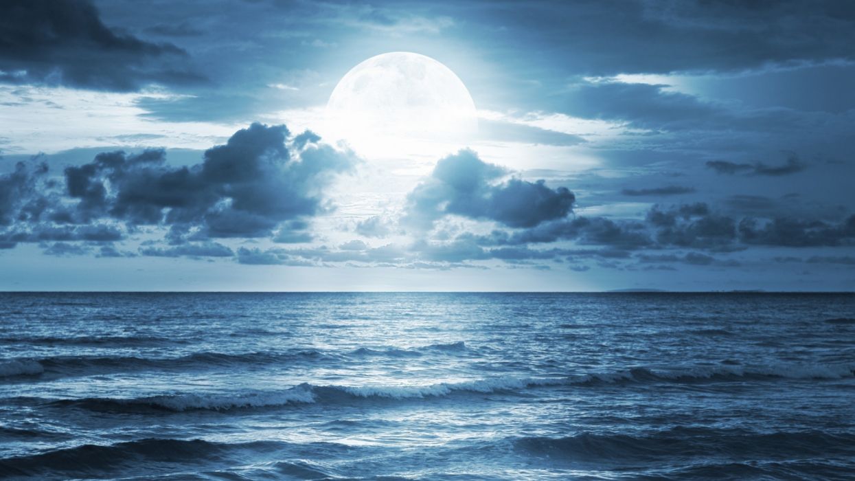 Ocean moon waves clouds scenic moonlight beautiful wallpaperx1440