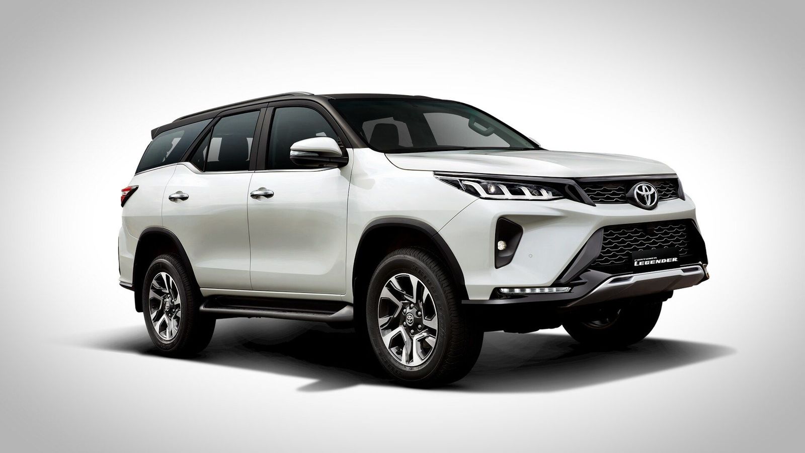 Toyota Fortuner Legender 4X4 variant launched, priced at ₹42.33 lakh
