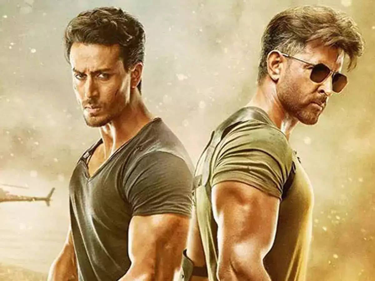 Download Tiger Shroff And Hrithik Roshan War Wallpaper