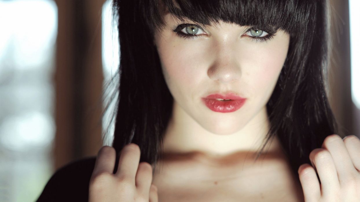 Mellisa Clarke Mellisa Clarke Face Eyes Lips Hands Pose Brunette Women Female Girl Babes Style Sensual Wallpaperx1080