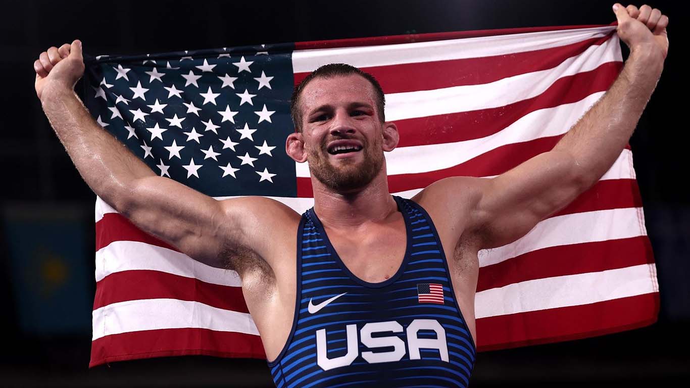 Penn State great Taylor's gold medal highlights four medals for the Nittany Lion Wrestling Club