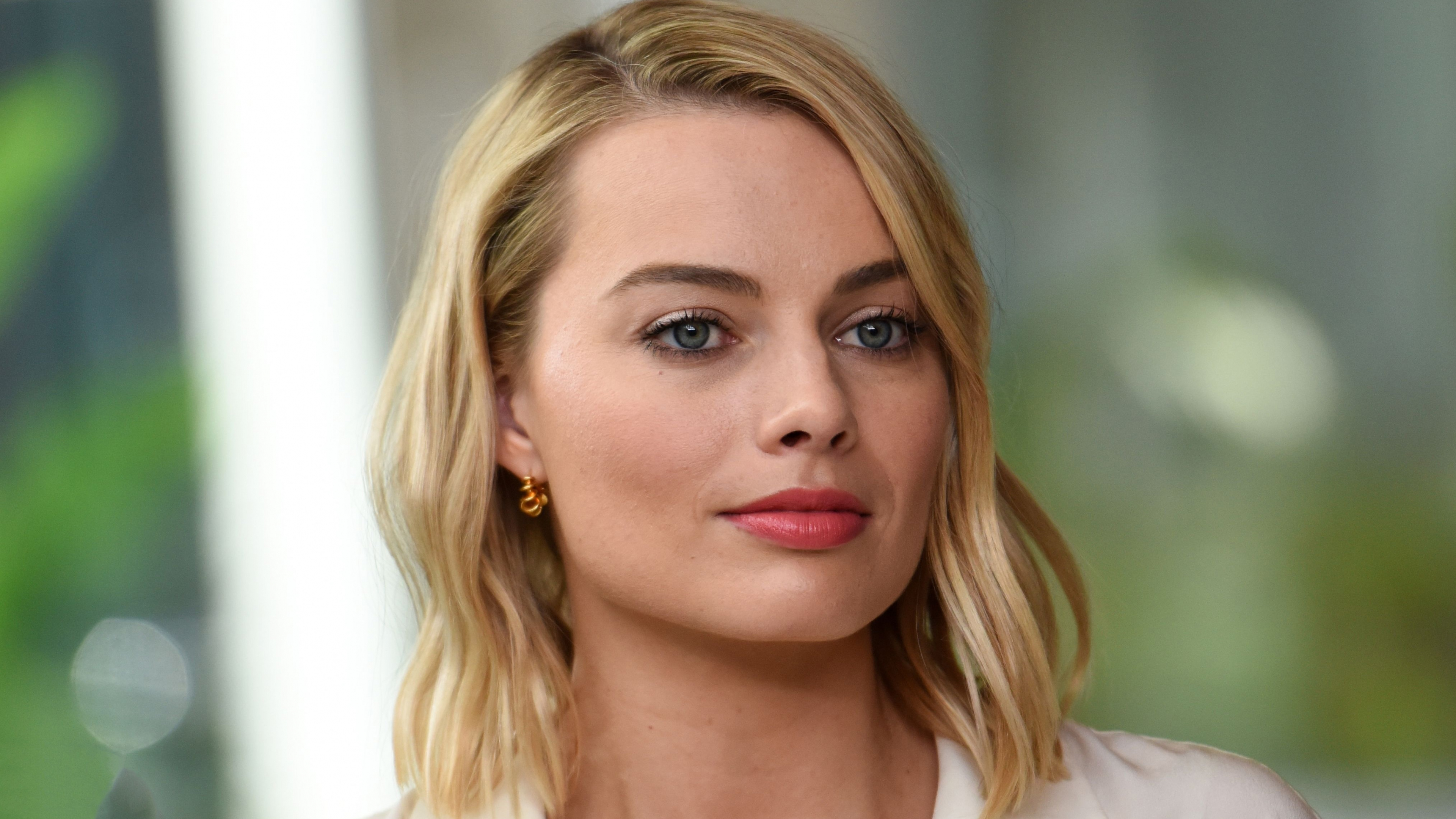 Download wallpaper 3840x2160 margot robbie, closeup, beautiful, 2018 4k wallpaper, uhd wallpaper, 16:9 widescreen 3840x2160 HD background, 3966