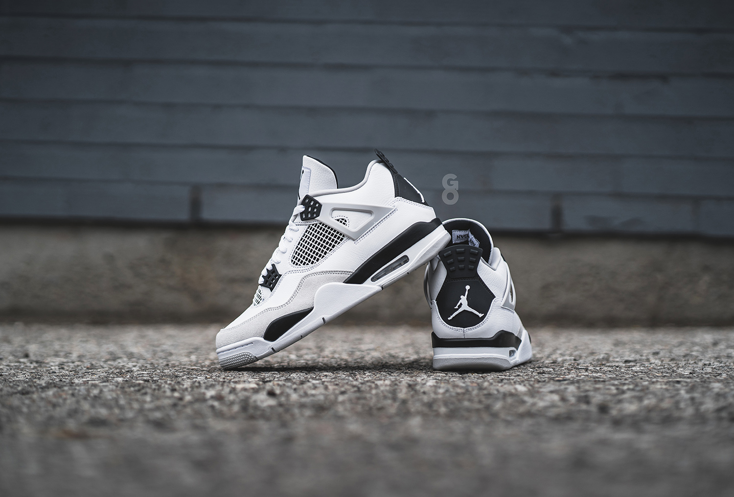 Air Jordan 4 Retro “Military Black” Review