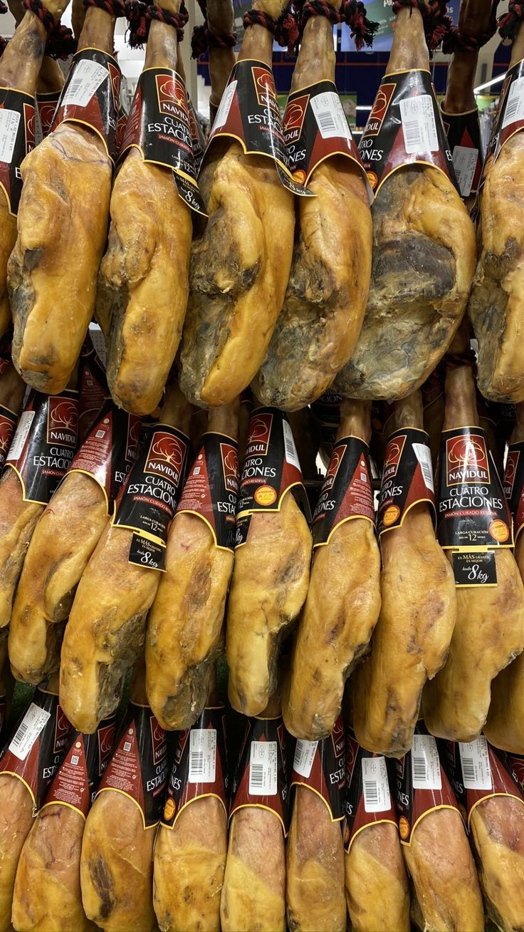 New york aesthetic wallpaper all anime wallpaper black wallpaper dark bts skz. Black wallpaper, Black wallpaper iphone, Harry potter christmas aesthetic wallpaper