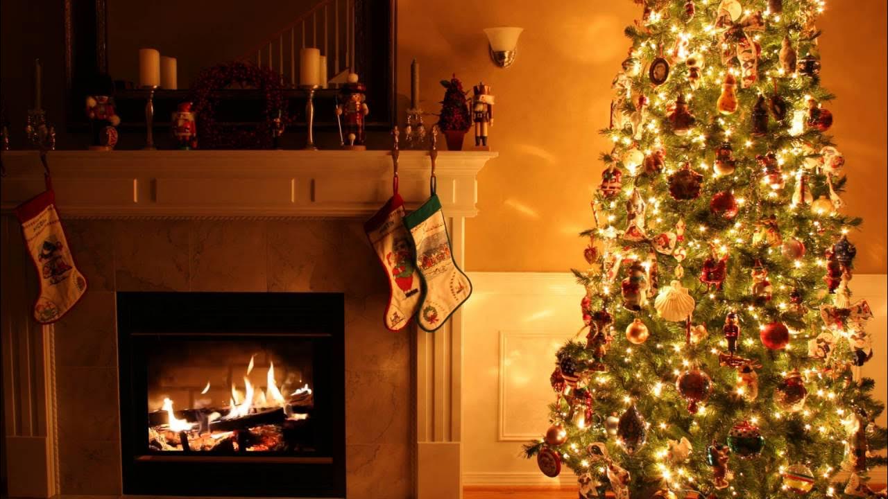 HOURS! Christmas Tree Fireplace Scene with Real Crackling Fire Sounds