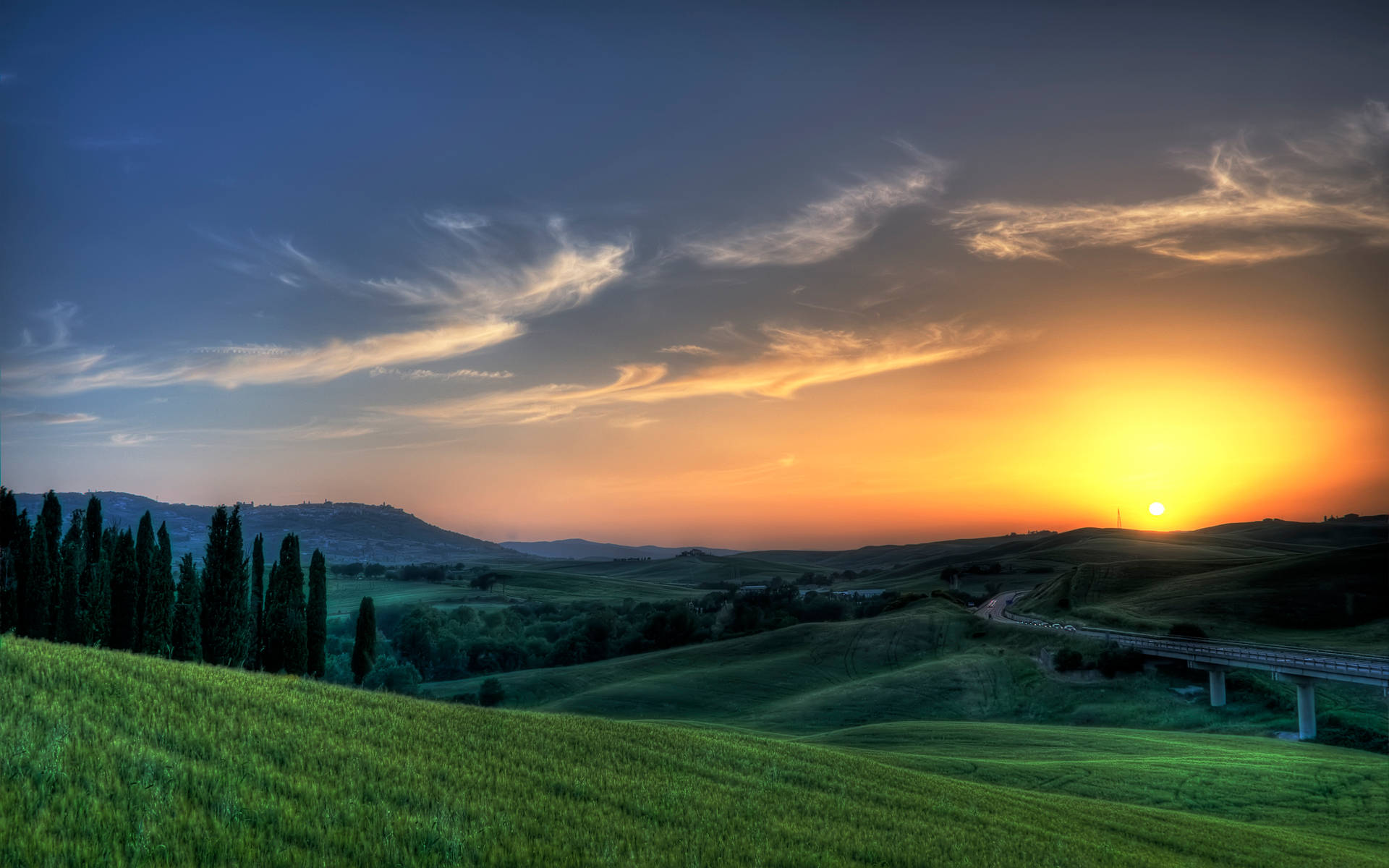 Download Stunning Sunset Of Hilly Tuscany Wallpaper