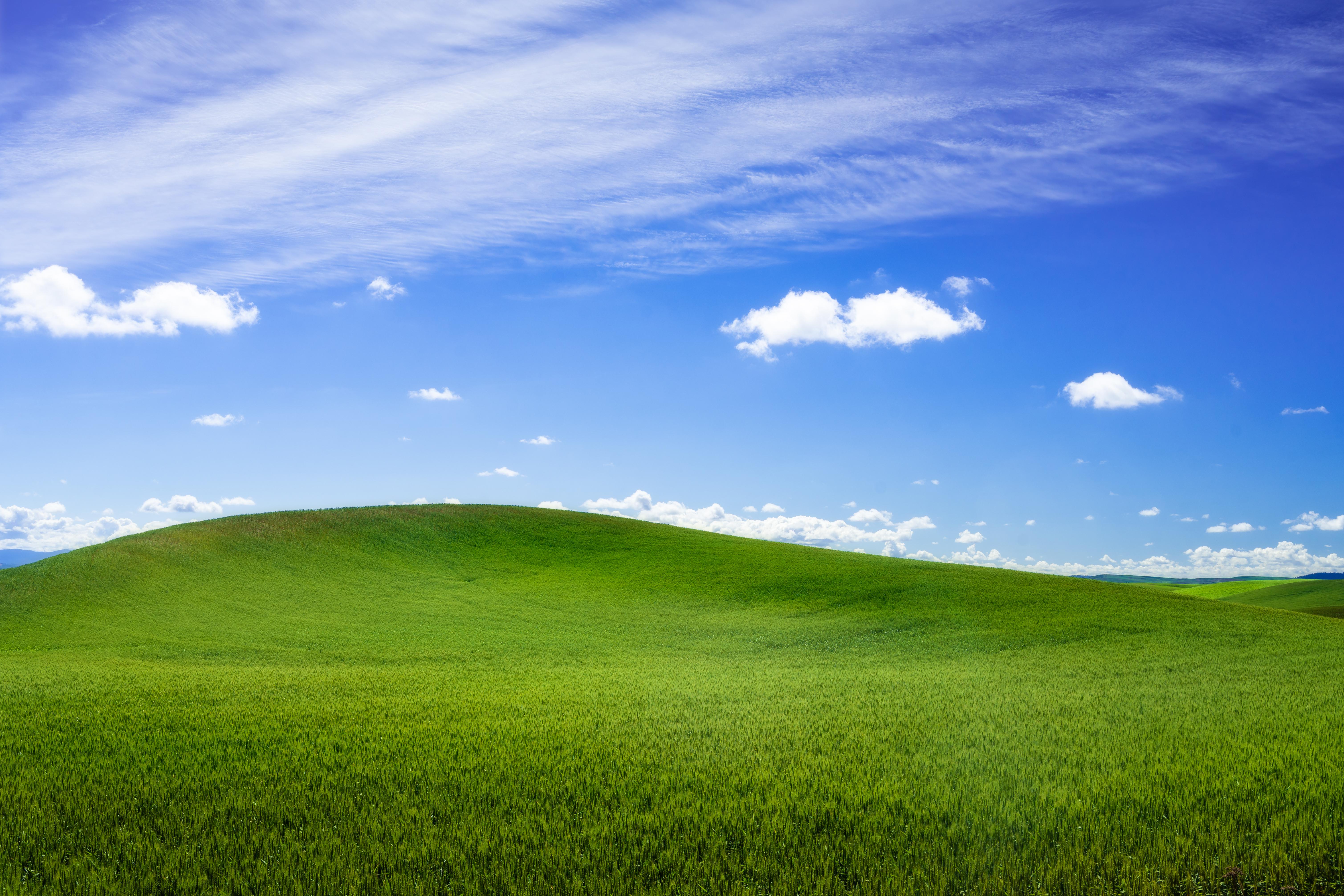 I found a hill that looks a lot like the Windows XP wallpaper, Washington 6036x4024 [OC]