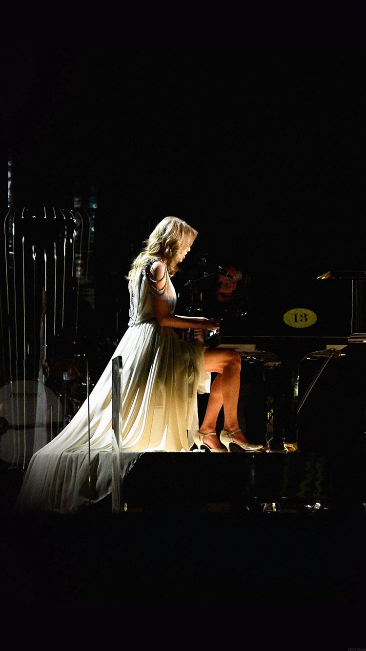Taylor Swift Piano Concert Woman Music iPhone 8 Wallpaper Free Download