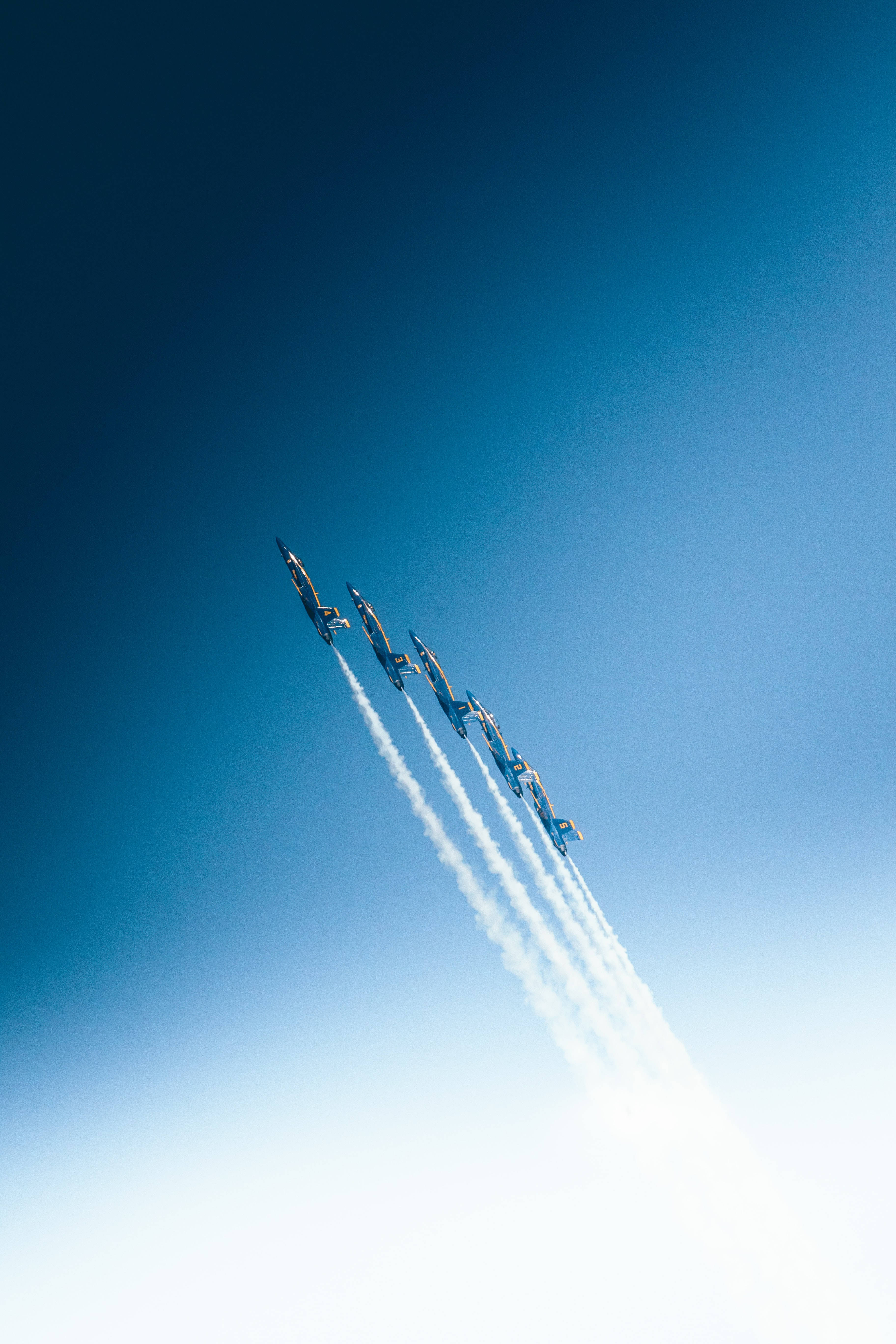 Download 4K Ultra HD Phone Jet Planes Blue Sky Wallpaper