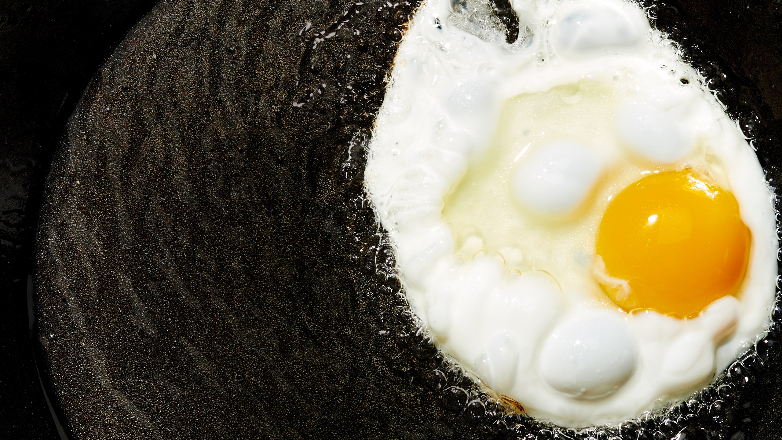 How to Fry an Egg Perfectly Every Time. Bon Appétit