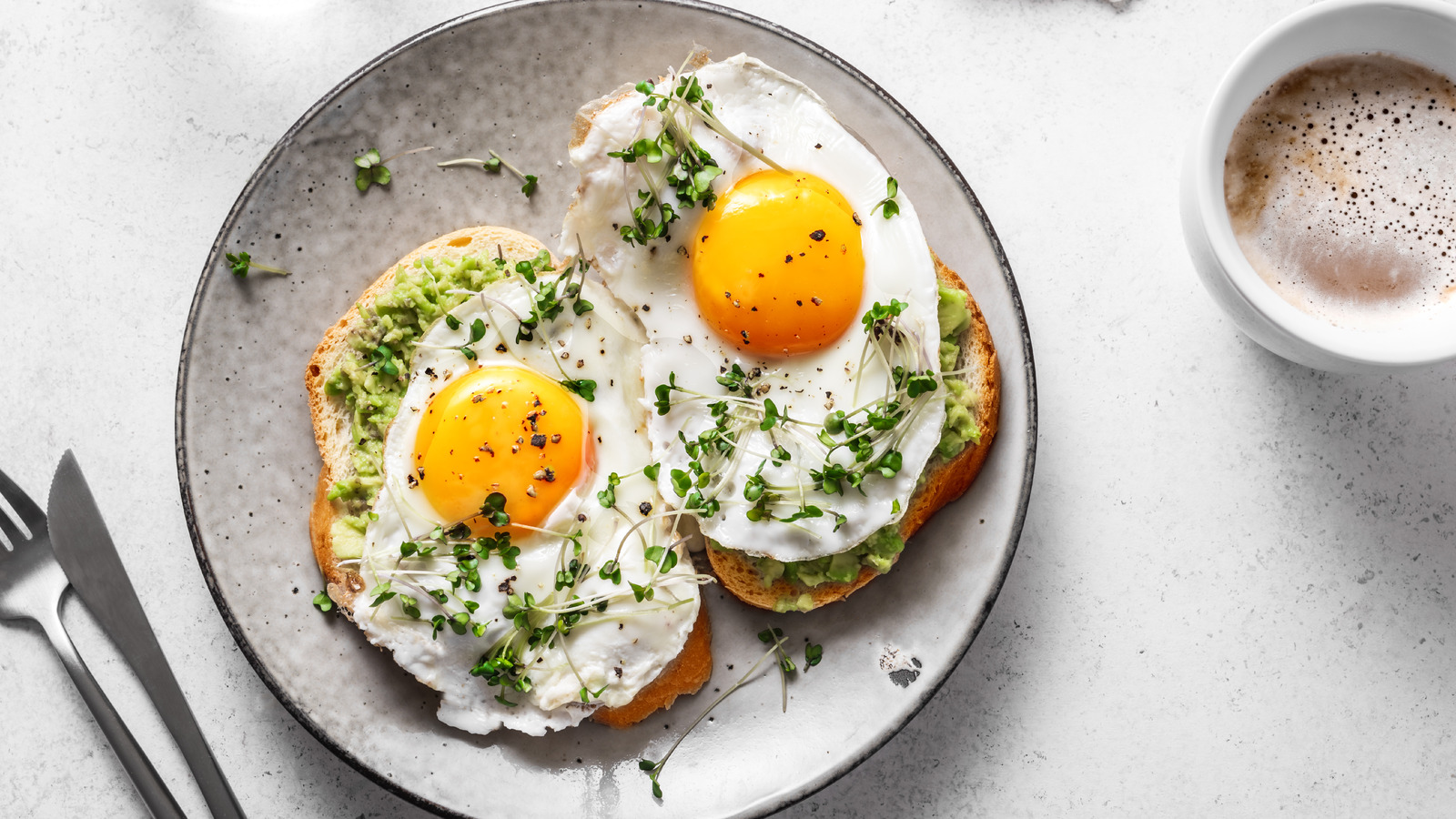How Leftover Oil Can Transform Your Fried Eggs