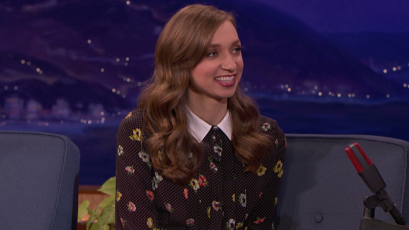 Lauren Lapkus Wallpapers - Wallpaper Cave