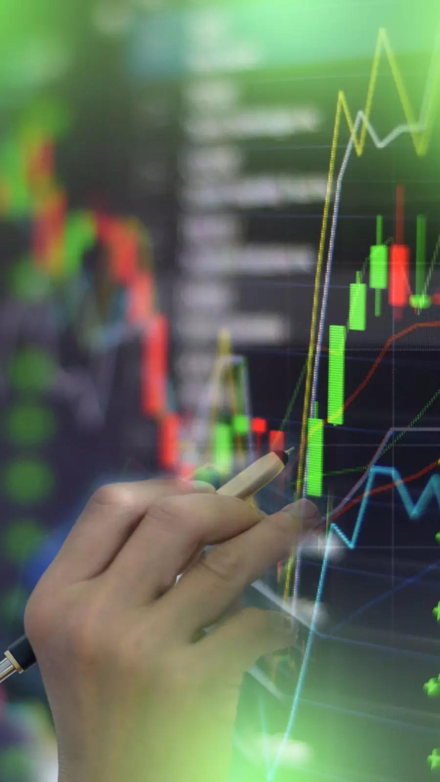stock trader: Want to become a professional trader? 10 things to help you start your journey