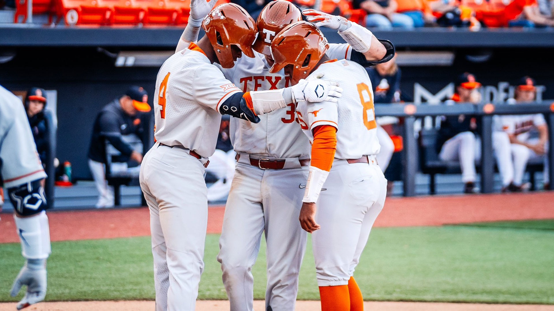 No. 21 Baseball Opens OSU Series With 5 3 Win Of Texas Athletics