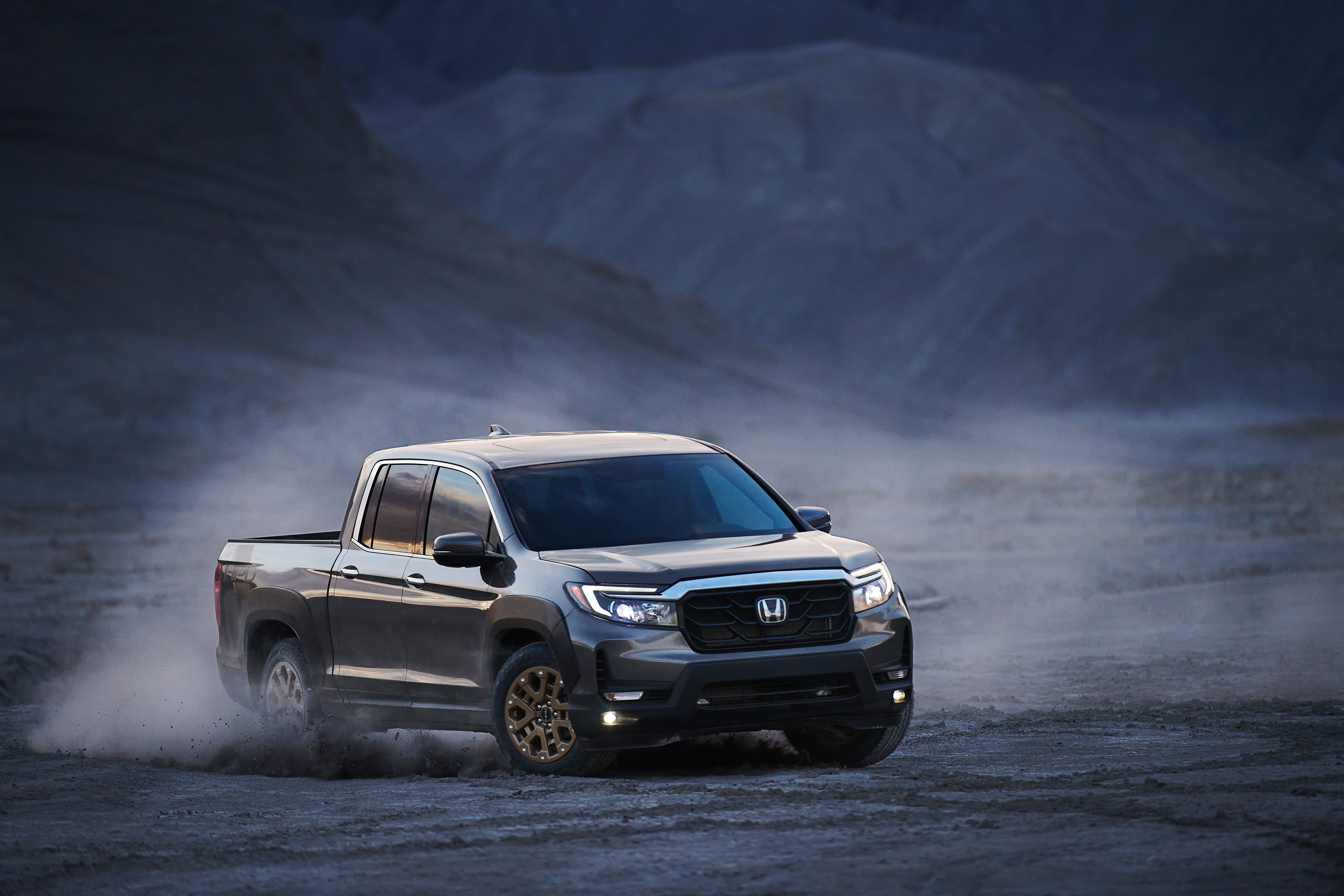 View Photo of the 2021 Honda Ridgeline