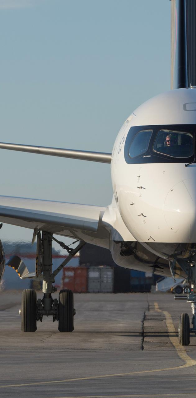 Download Free 100 + airbus a220 Wallpaper