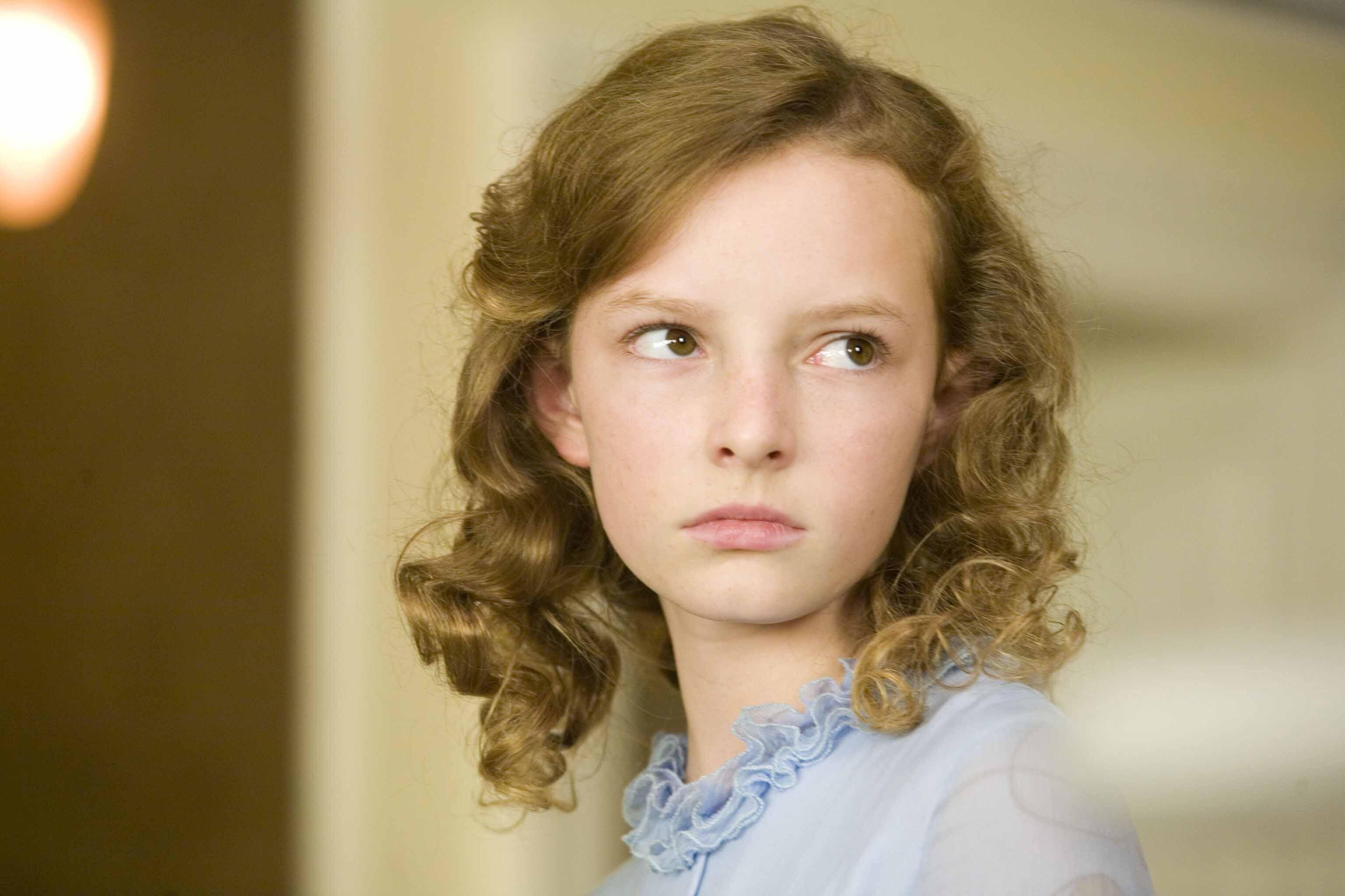Dakota Blue Richards Picture and Photo