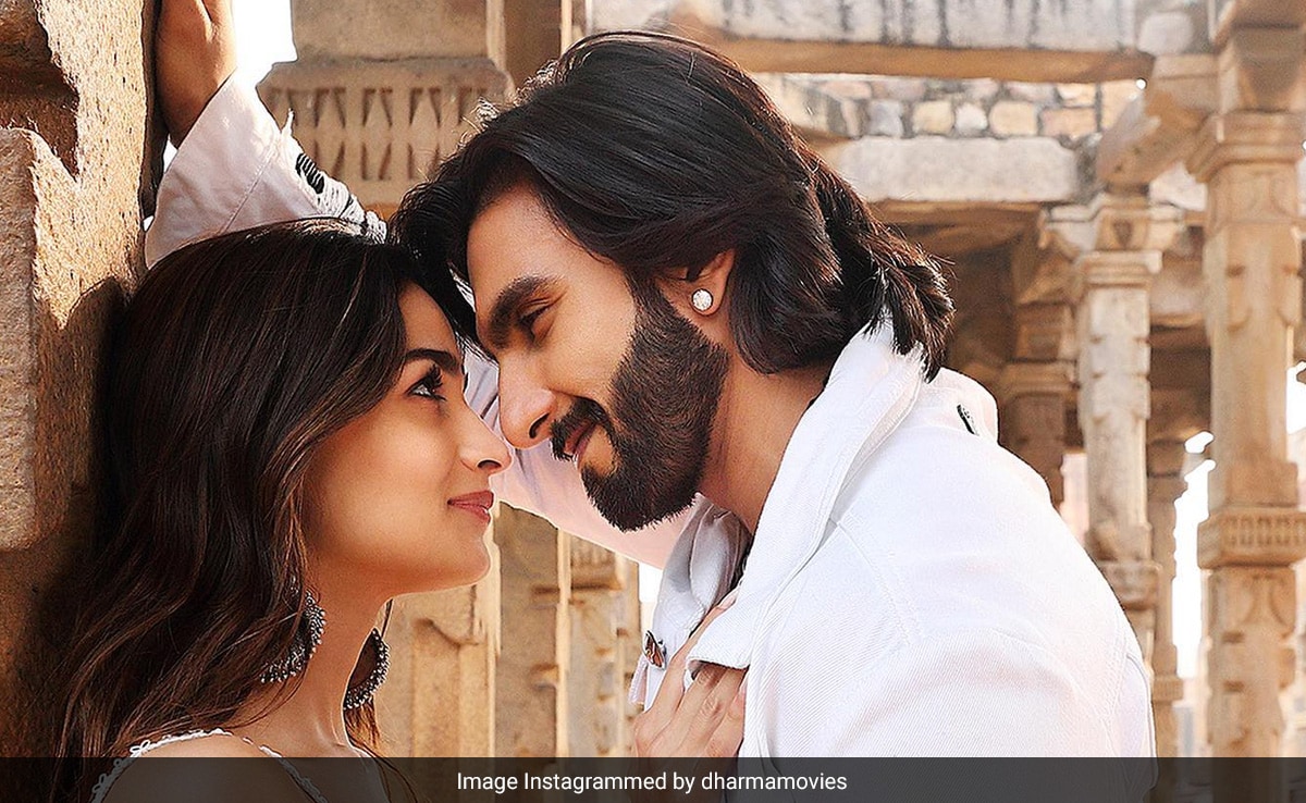 New Pics Of Rocky Aur Rani Kii Prem Kahaani Fam Are Making The Wait For The Film So Hard