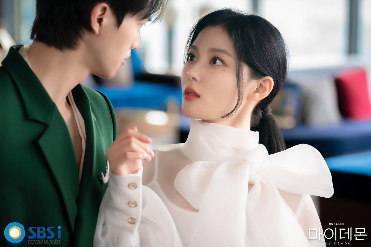 New Kdrama Series “My Demon”. SBS Also Released Photo Stills, In Which Song Kang And Kim Yoo Jung's Chemistry Looks Intense