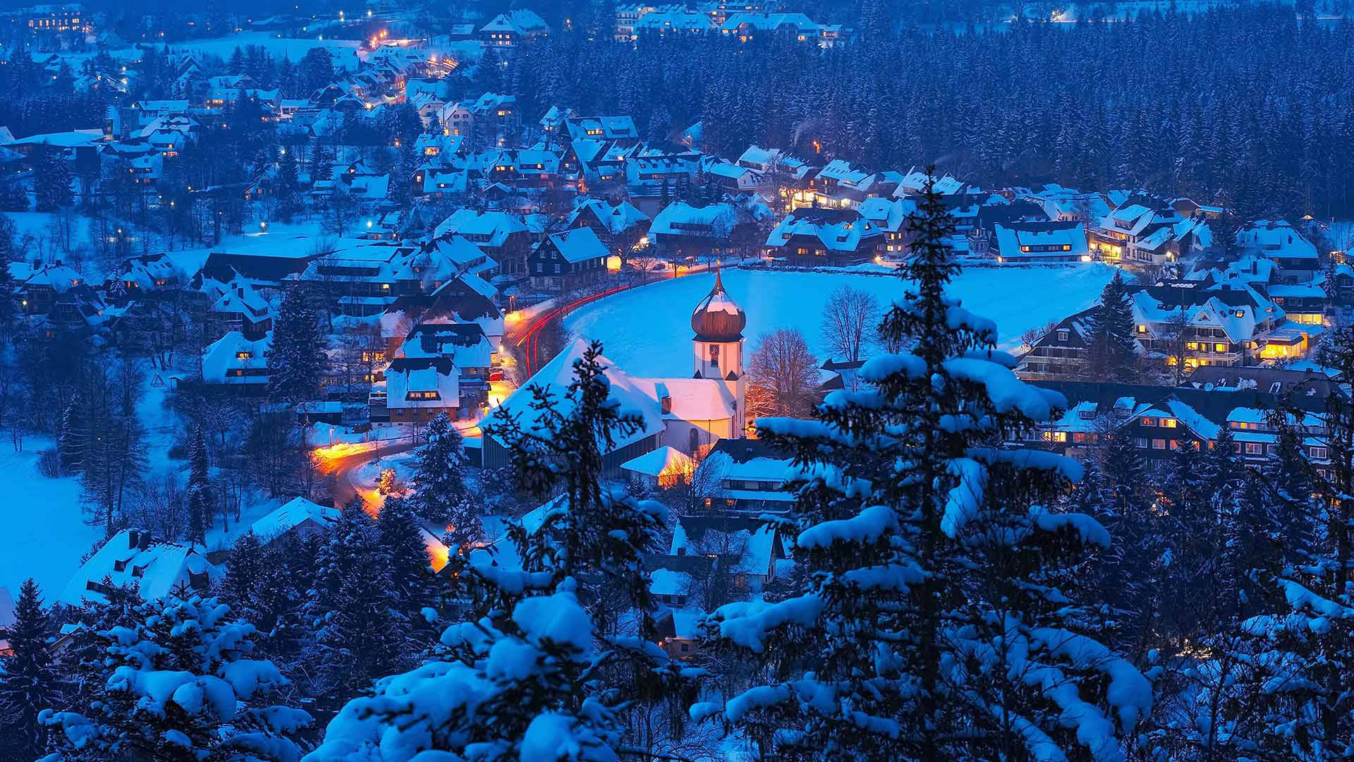 Download Windows Winter Village At Dusk Wallpaper