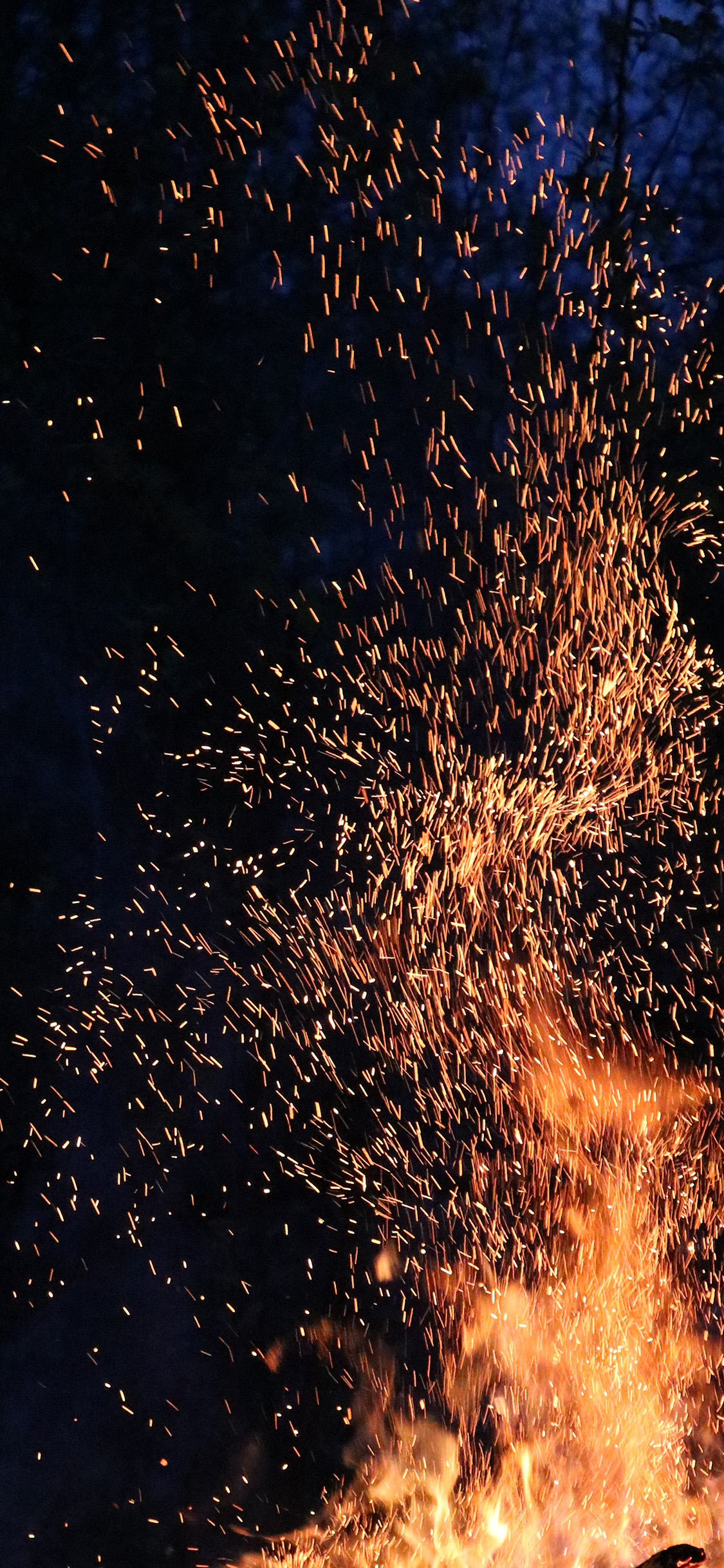 Nature Fire Camping Night Mountain Wallpaper