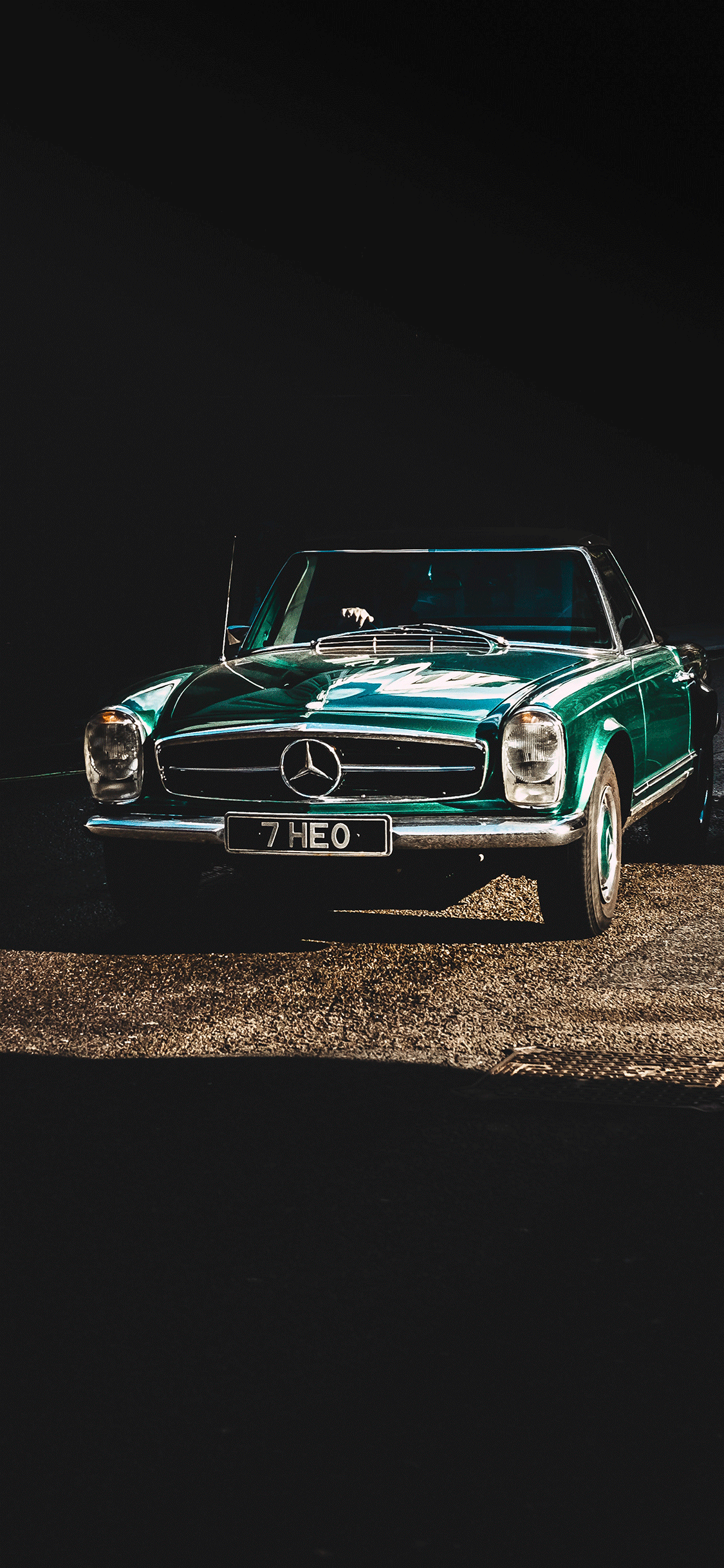 Vintage Car Wallpaper for iPhone 11, Pro Max, X, 8, 7, 6