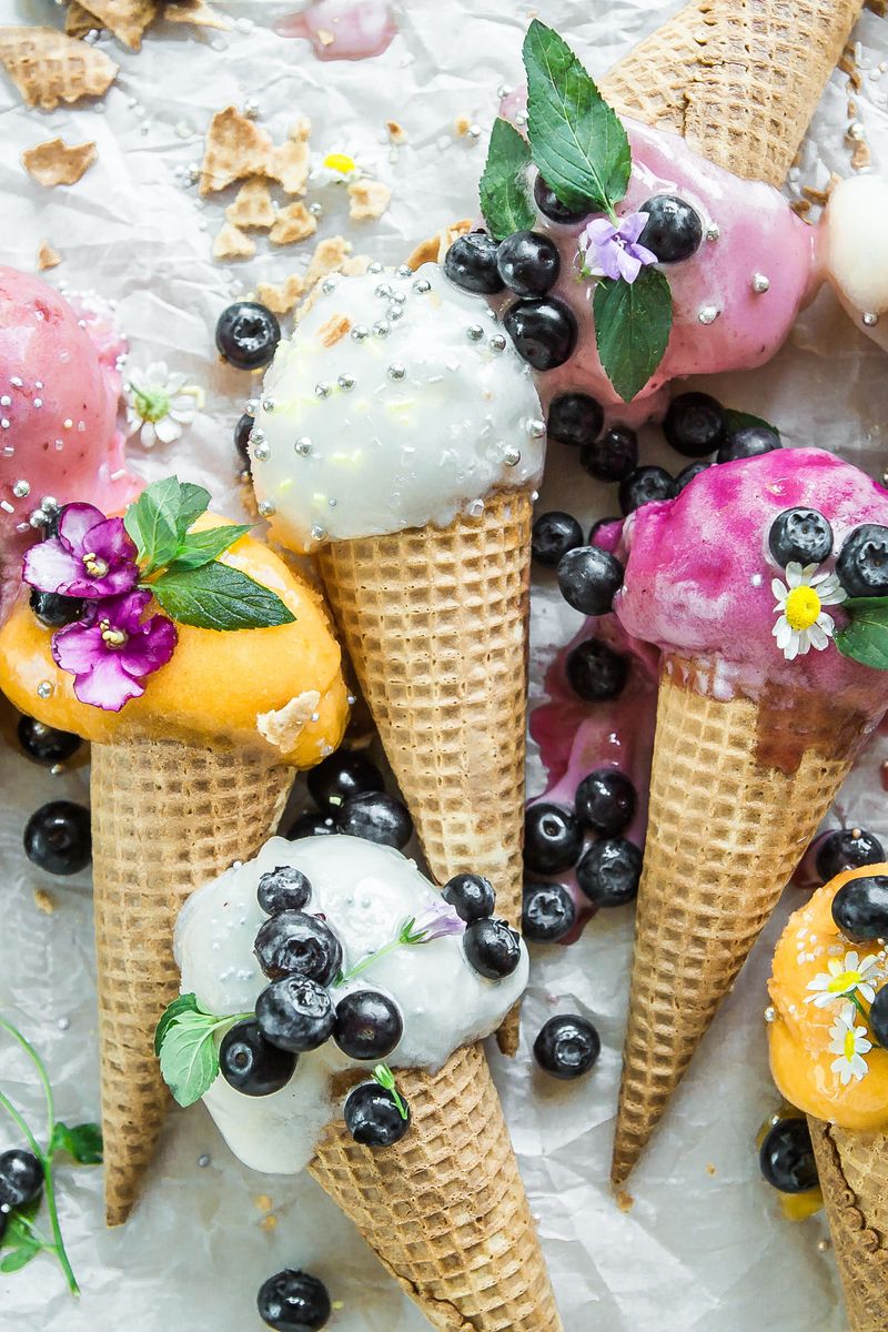 Download Wallpaper 800x1200 Ice Cream, Cake, Dessert, Berries Iphone 4s 4 For Parallax HD Background