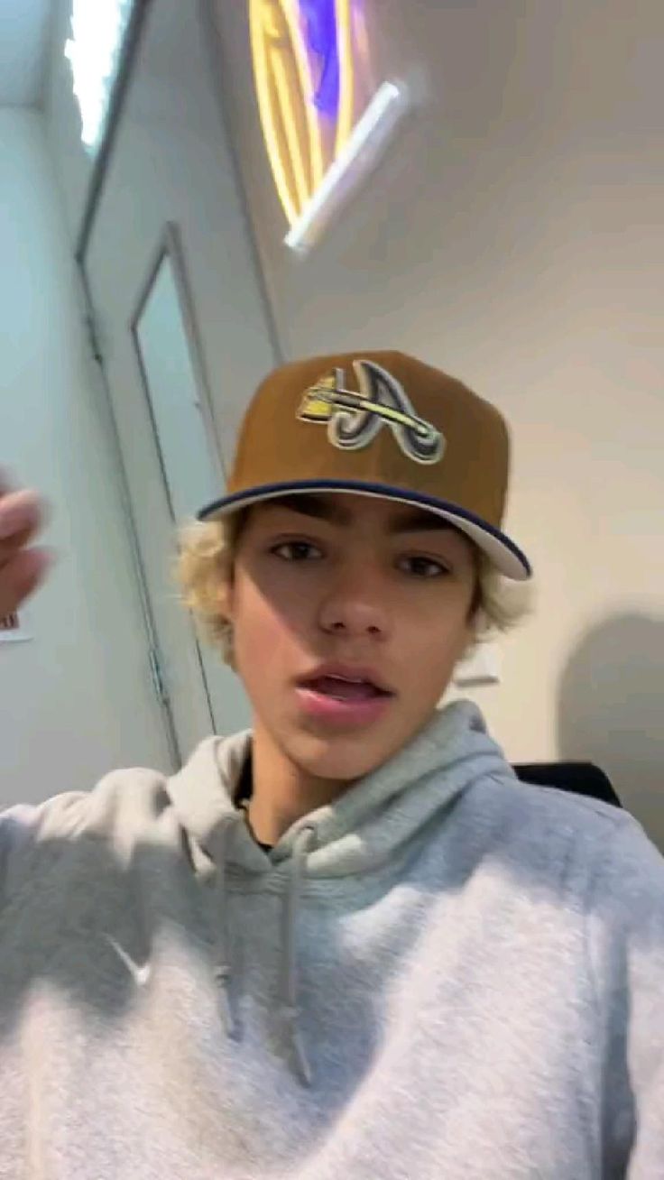 Malachi Barton. Crushes, Barton