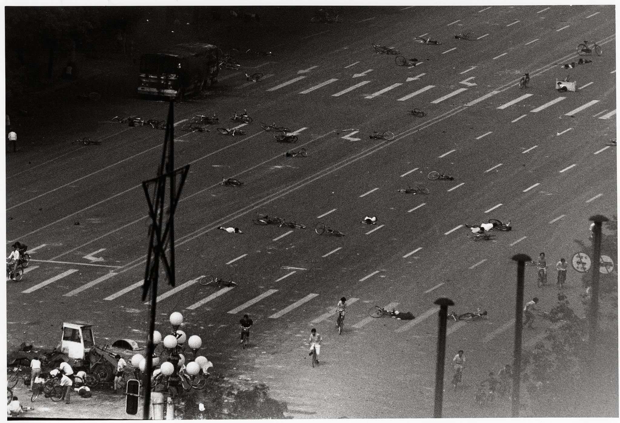 The REAL picture of Tiananmen Square massacre that should be posted