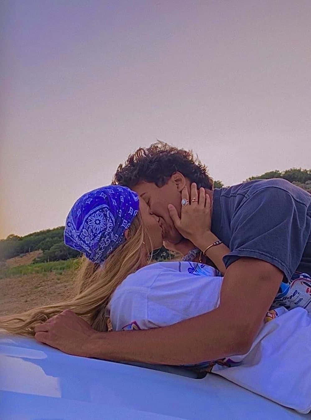 Download Unforgettable Moments of Love Aesthetic Couple Picture