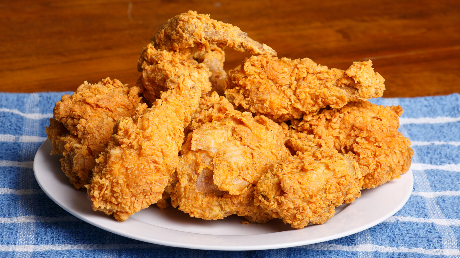 You Should Rest Fried Chicken Before Eating It. Here's Why