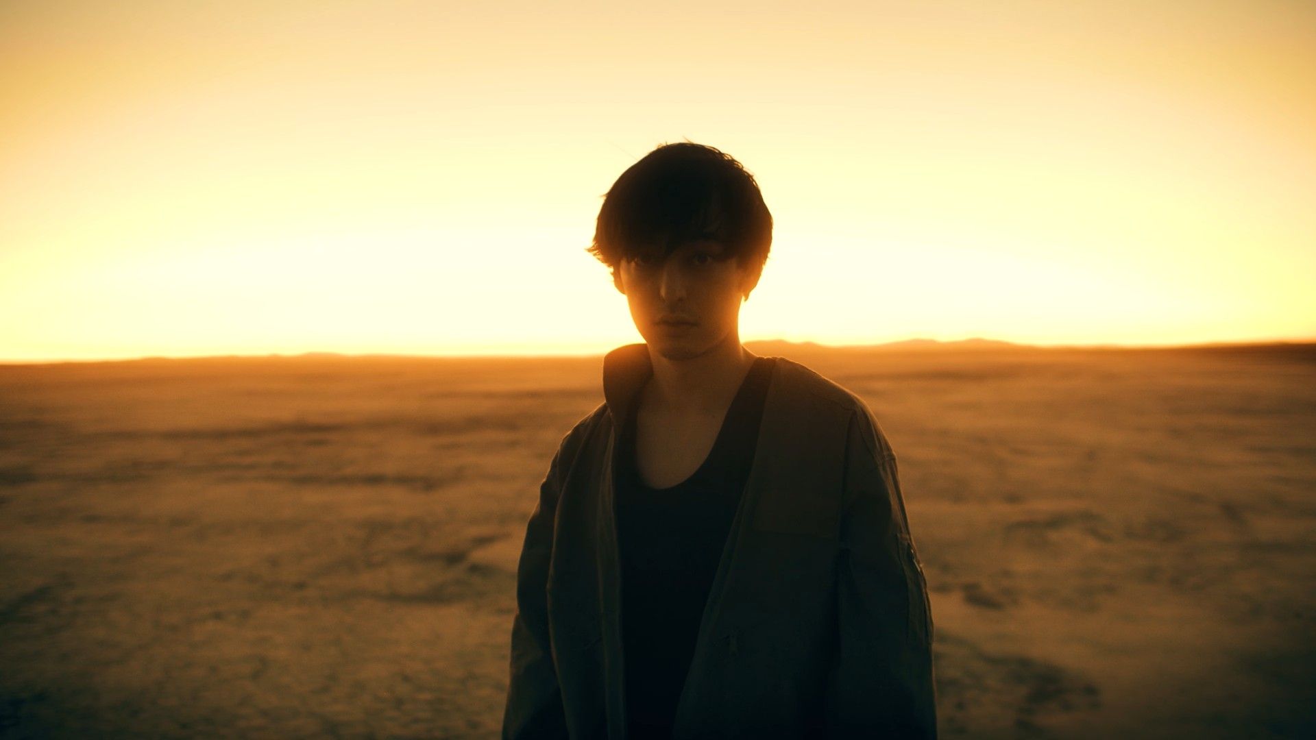 Jojii. Dancing in the dark, Music album cover, Cover photo