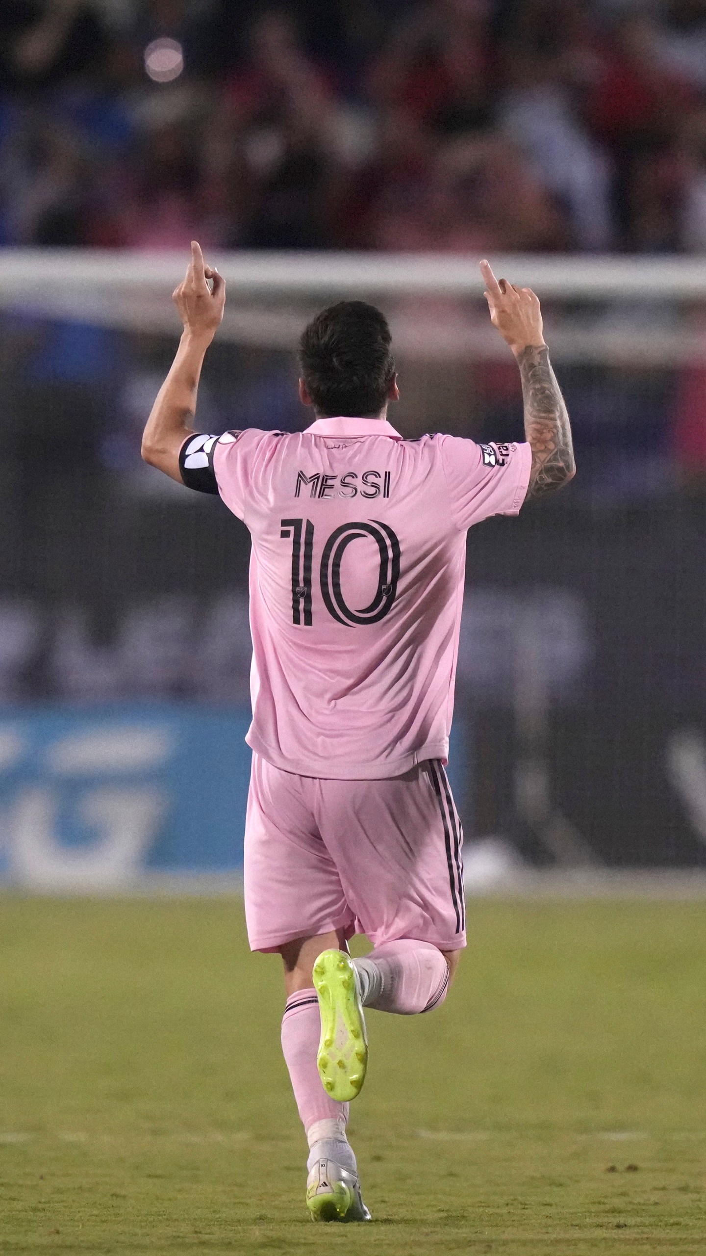 Messi sparkles again on free kick with tying goal, Inter Miami beats FC Dallas in shootout