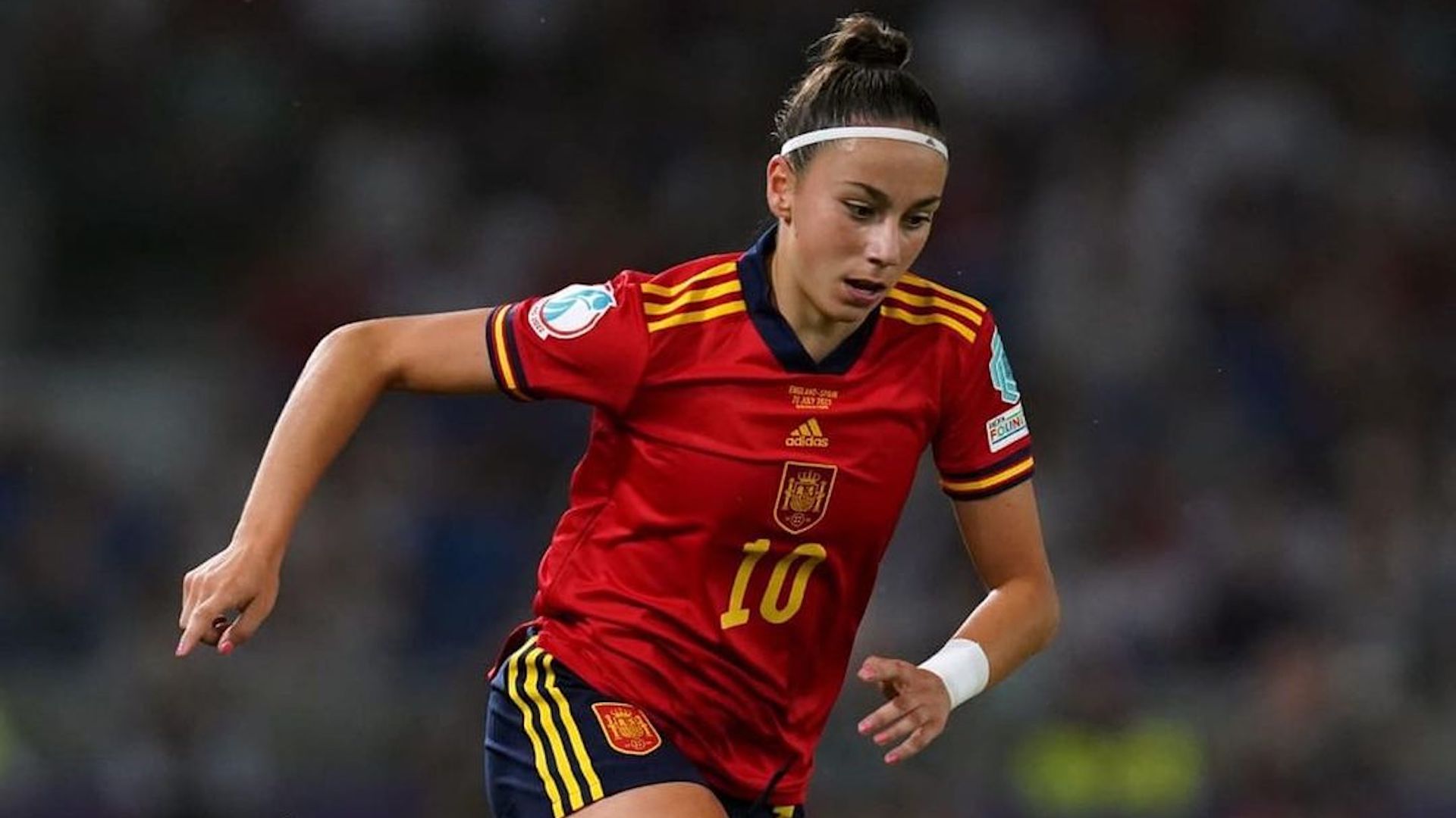 Athenea del Castillo sueña en grande: Ojalá ganar algún título con el Real Madrid y llevar a España lo más alto que se pueda. DAZN News ES