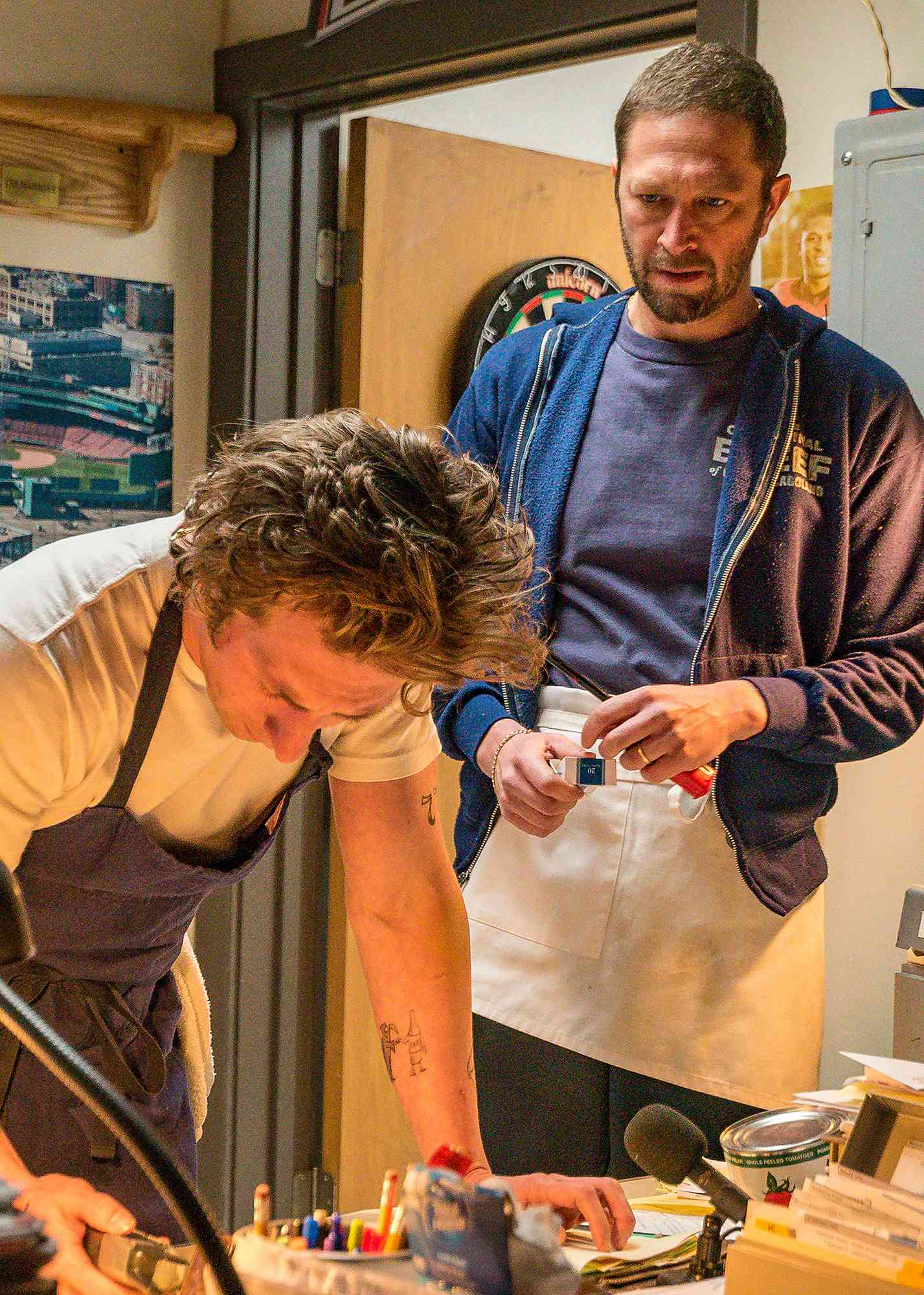 Sizzling Snaps of Jeremy Allen White as Chef Carmy in The Bear