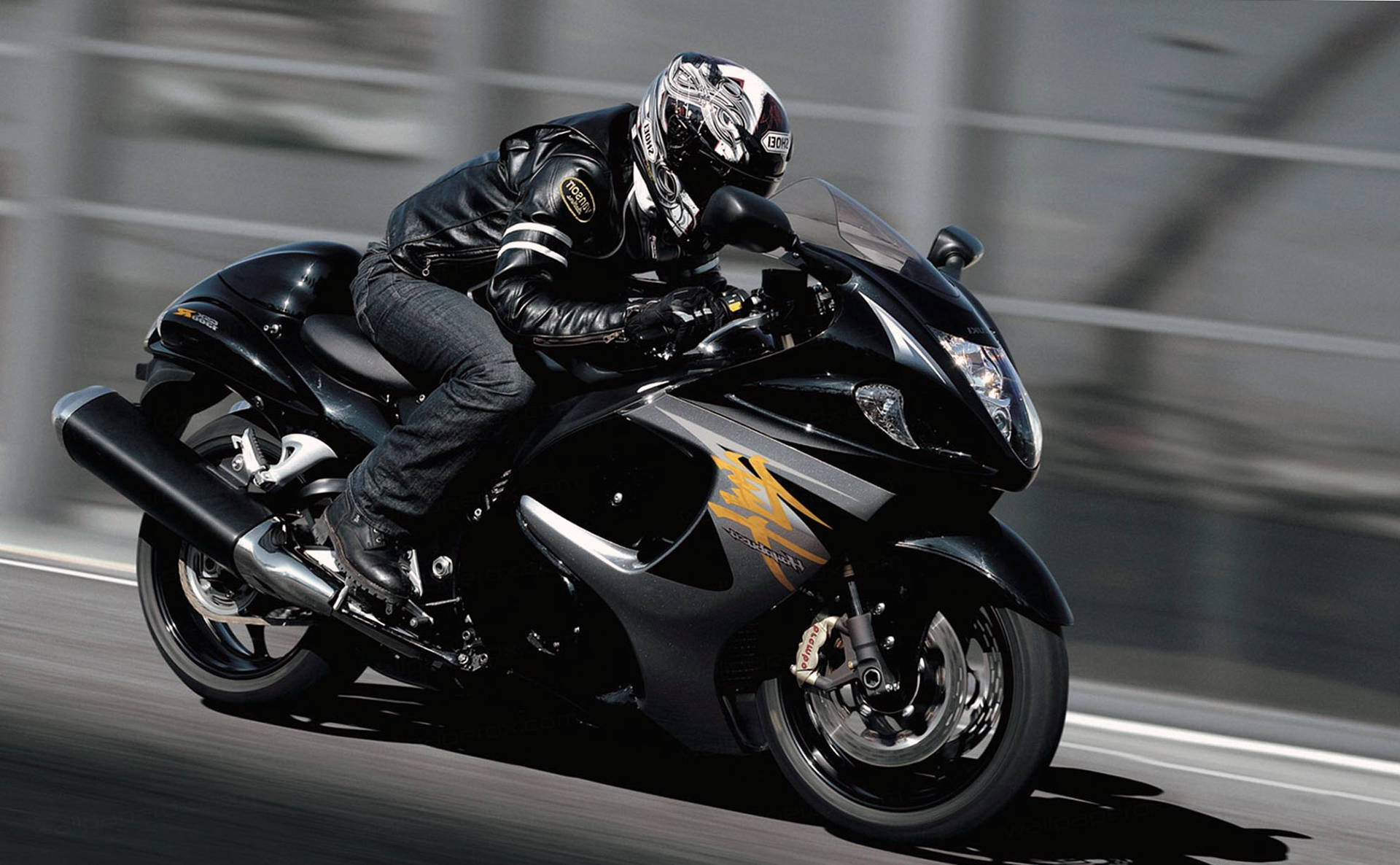 Download Suzuki Hayabusa 2016 Wallpaper
