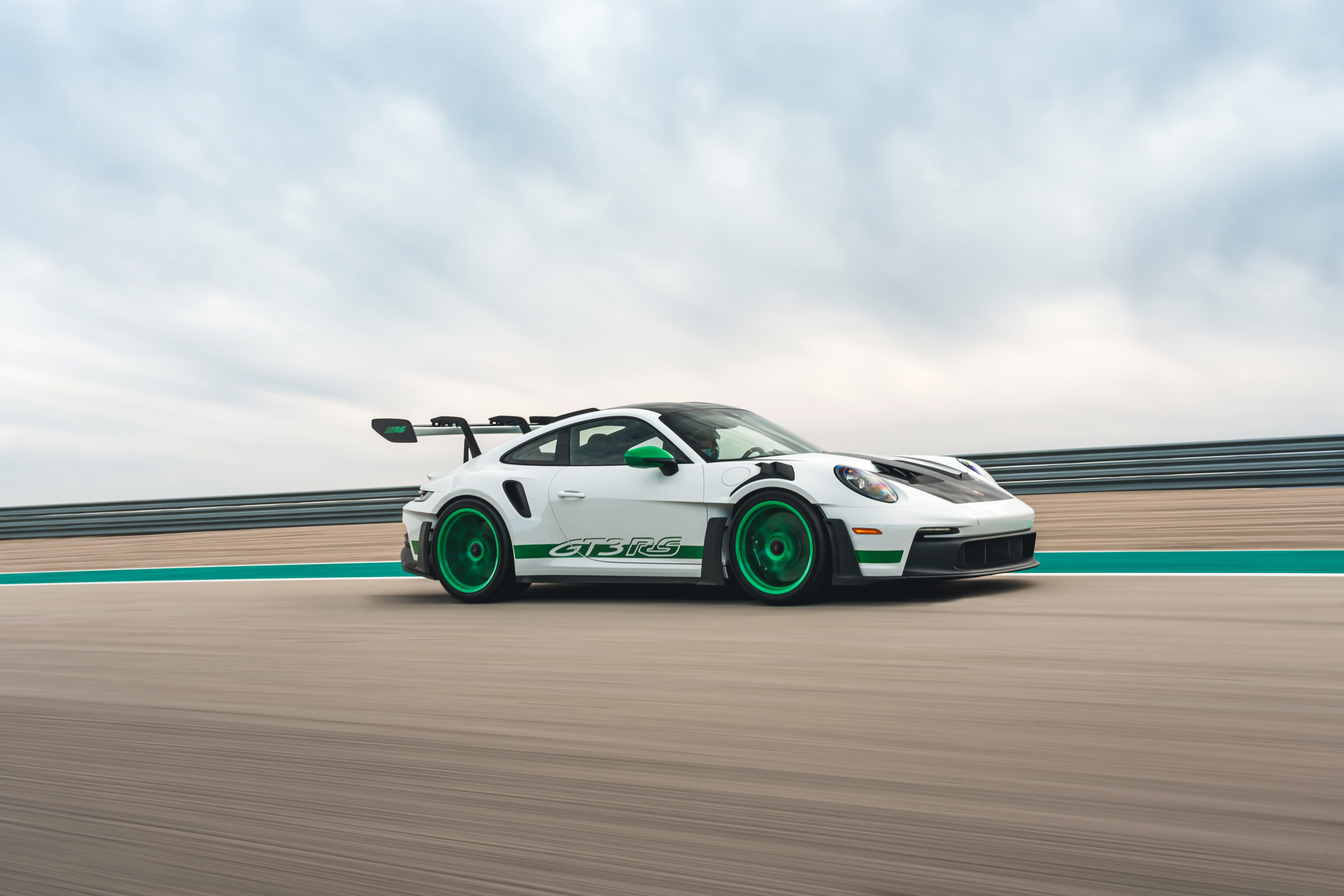 Porsche 911 GT3 RS 2023 8k