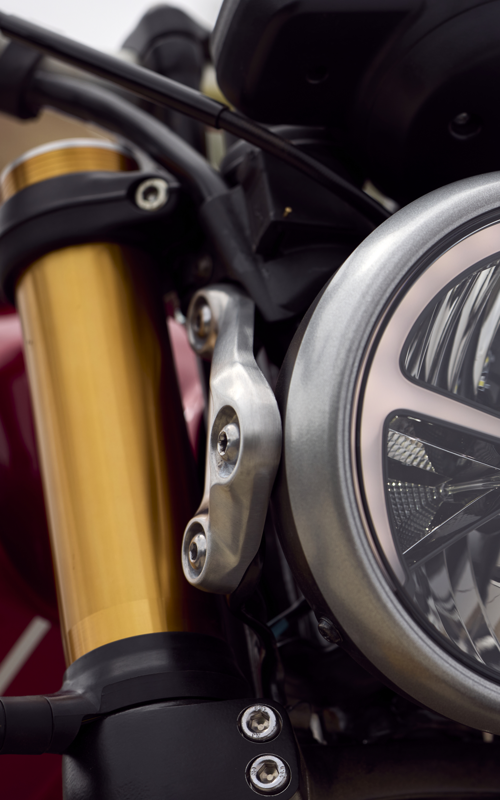 Triumph Speed 400 Phone Wallpaper