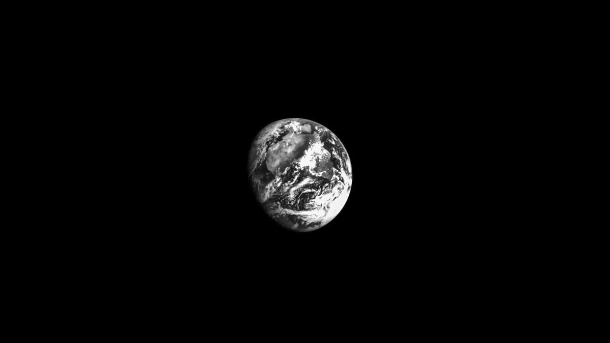 This Starkly Beautiful NASA Artemis I Photo of Earth Inspires True Awe